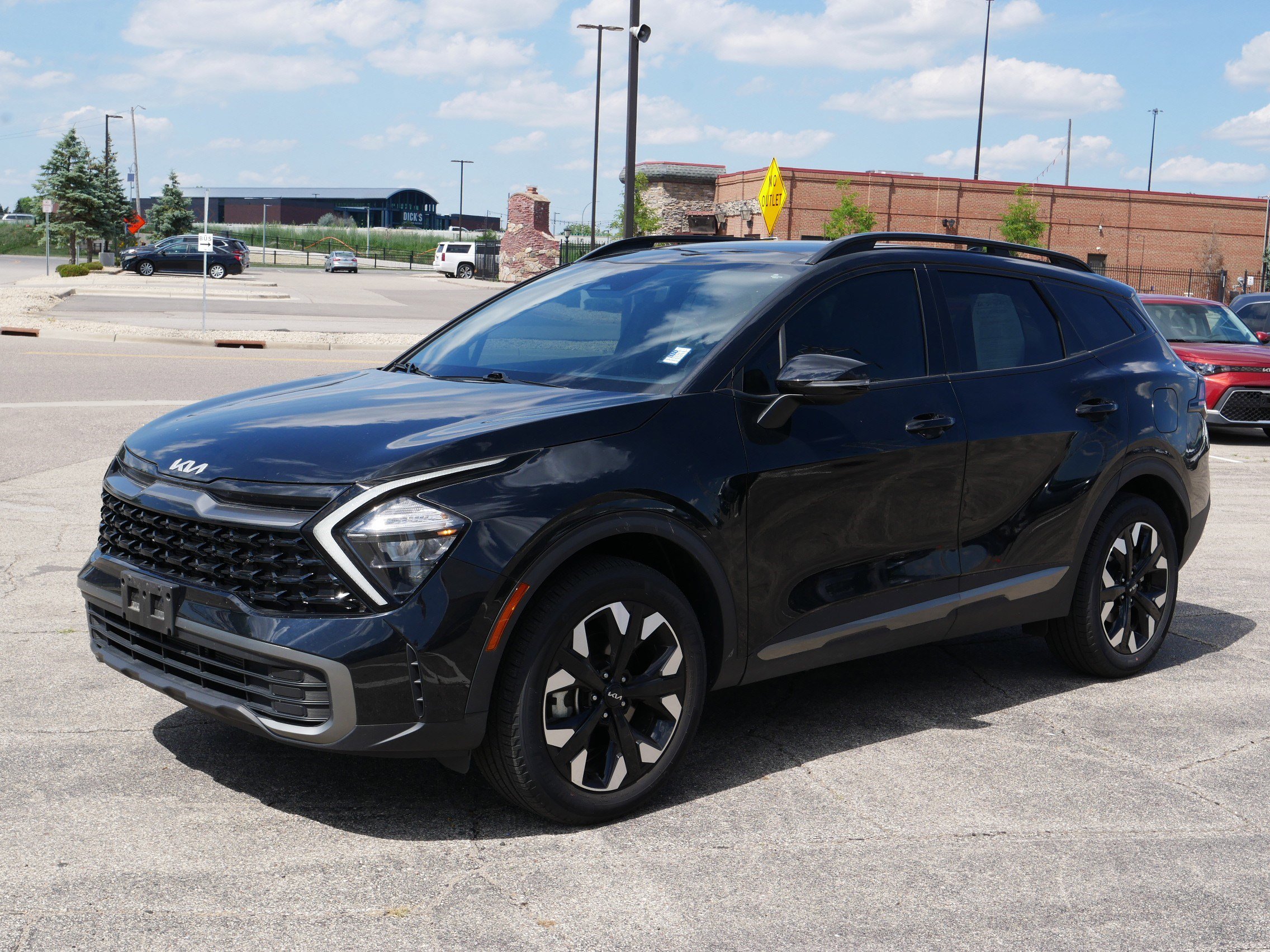 Certified 2023 Kia Sportage X-Line with VIN 5XYK6CAF0PG137214 for sale in Bloomington, Minnesota
