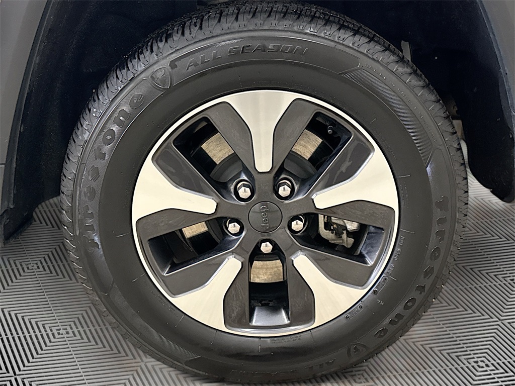 2024 Jeep Cherokee Limited 4xe photo 22
