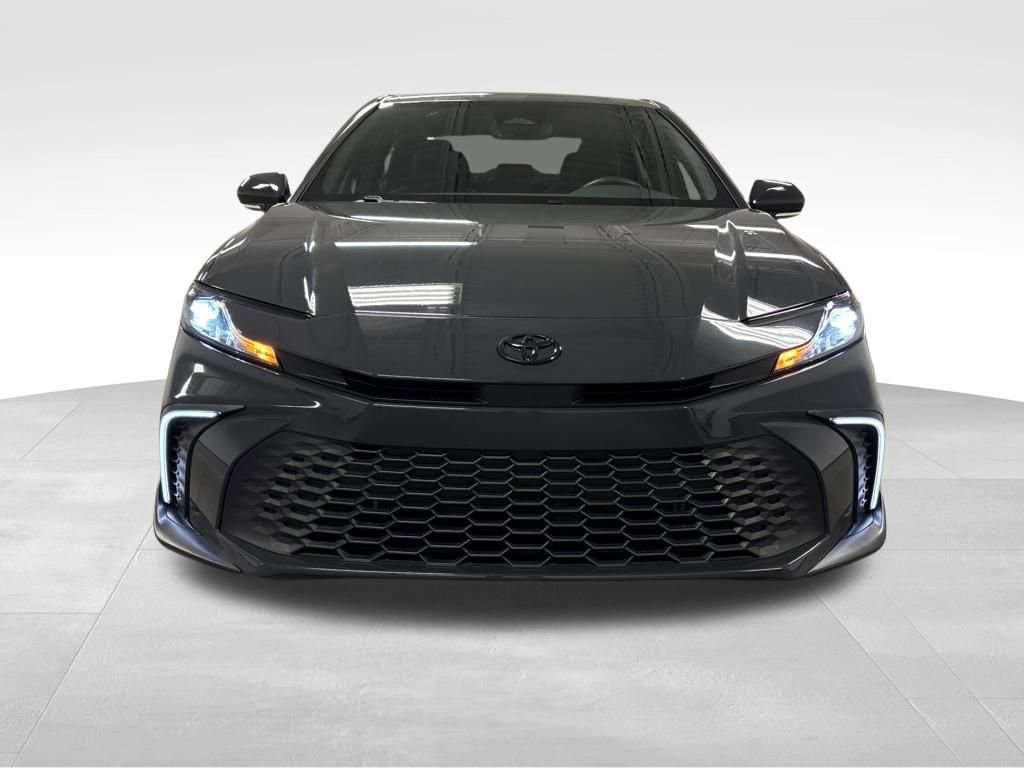 2025 Toyota Camry SE photo 2