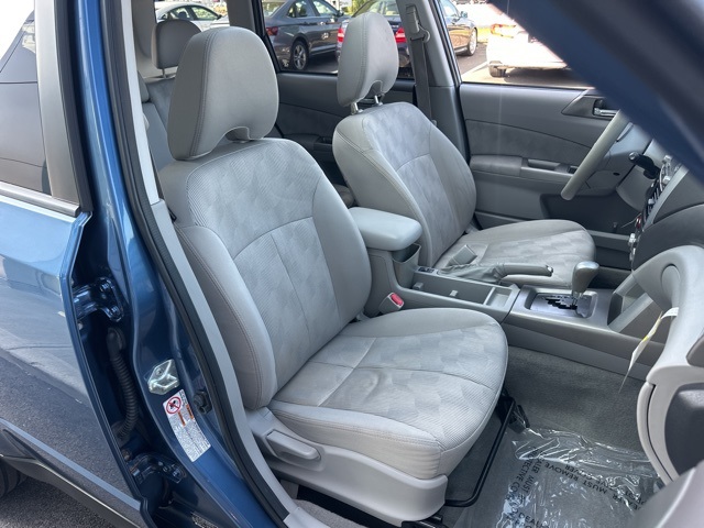 2010 Subaru Forester 2.5X Premium photo 27