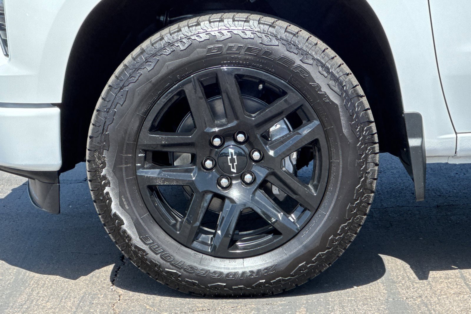 2025 Chevrolet Silverado 1500 Custom photo 24