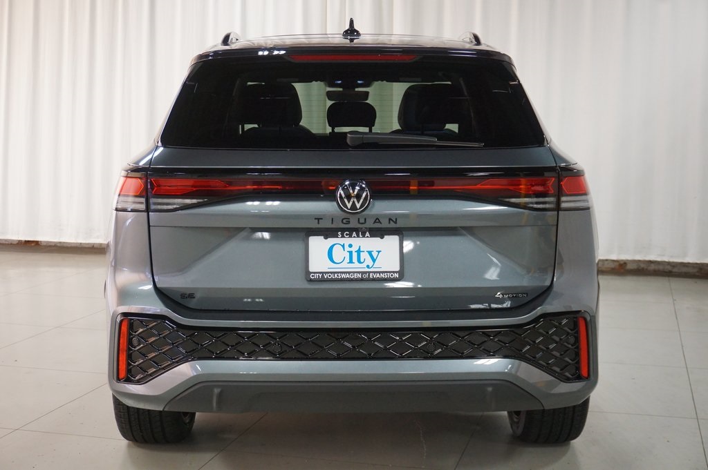 2025 Volkswagen Tiguan SE R-Line Black photo 4