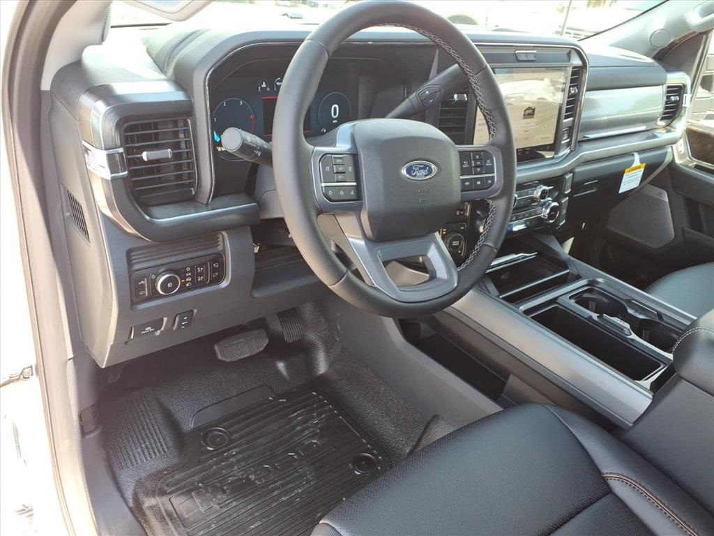 2026 Ford F-250 Lariat photo 6
