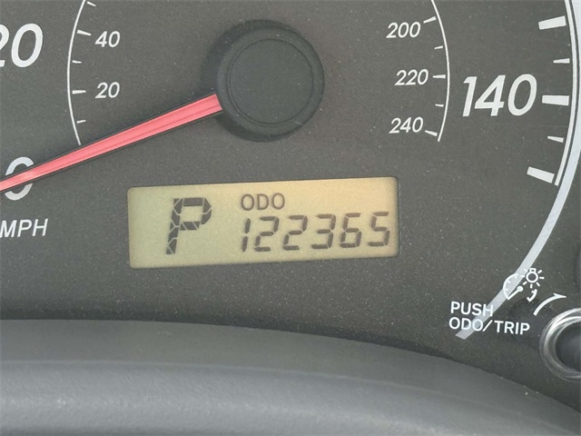2010 Toyota Corolla LE photo 24