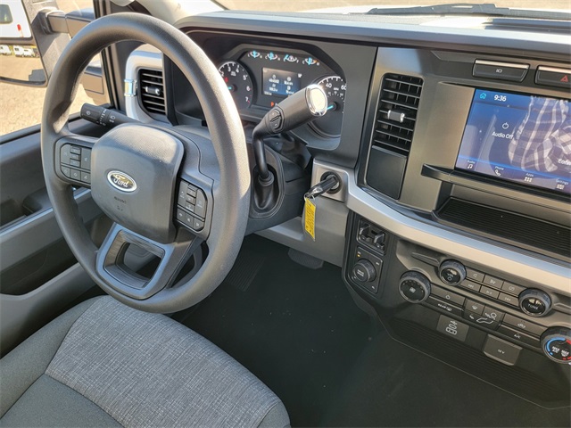 2024 Ford F-350 XLT photo 31
