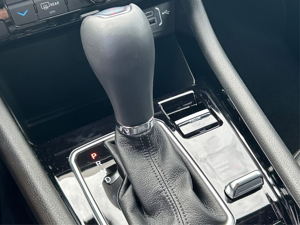 2025 Jeep Compass Limited photo 28