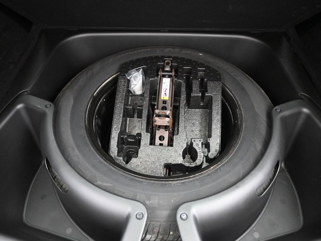 2019 Jeep Grand Cherokee Altitude photo 18