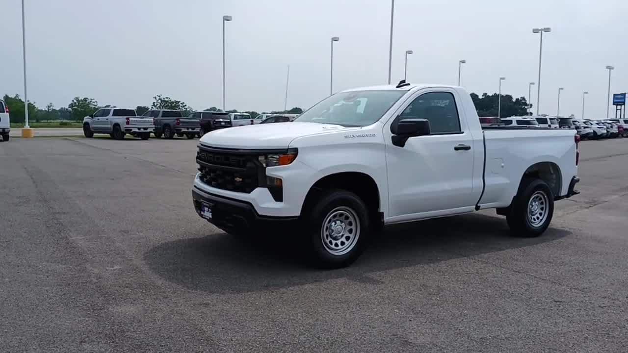2025 Chevrolet Silverado 1500 photo 4
