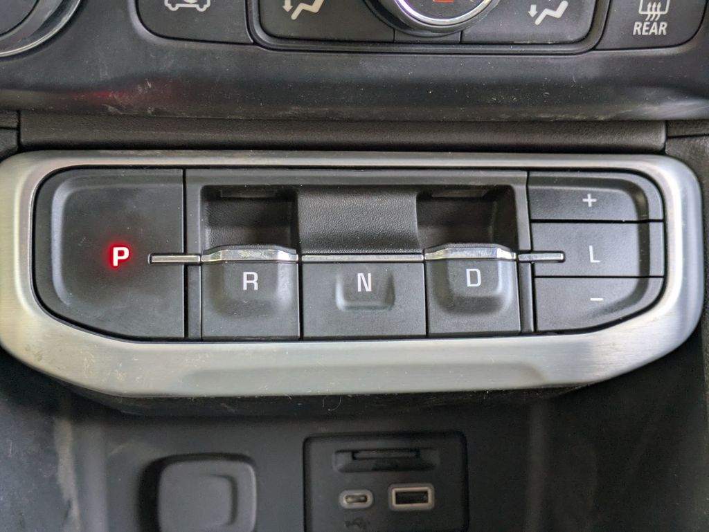2021 Gmc Acadia SLT photo 18