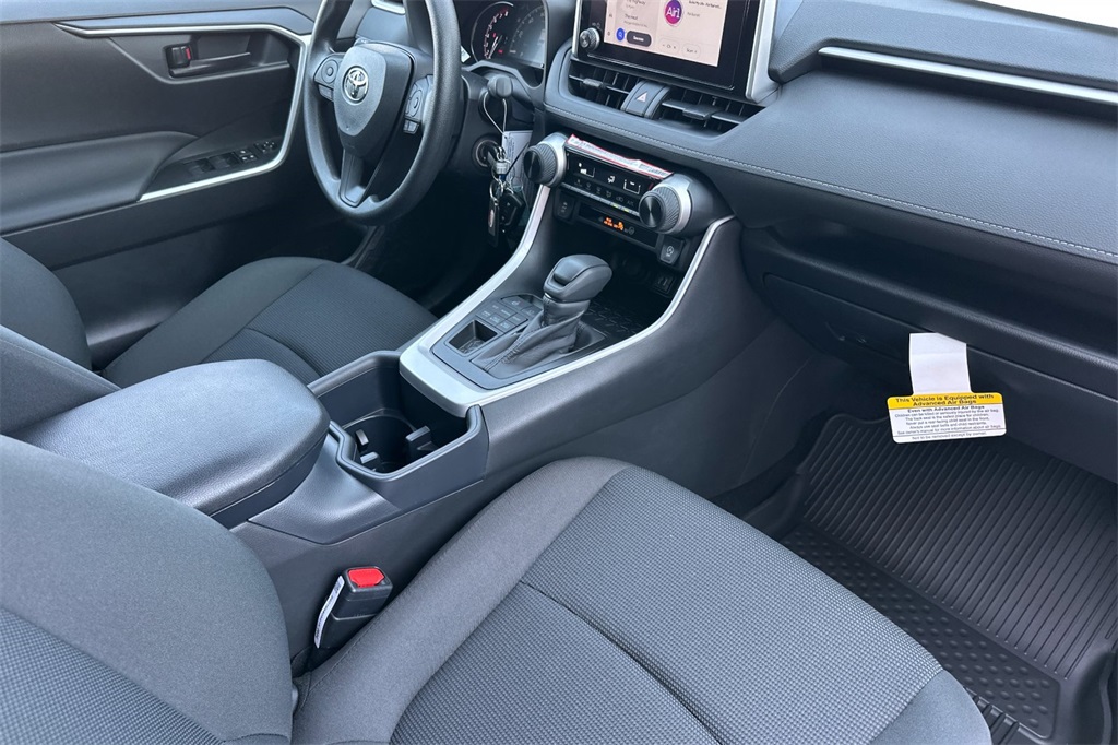 2025 Toyota RAV4 LE photo 15