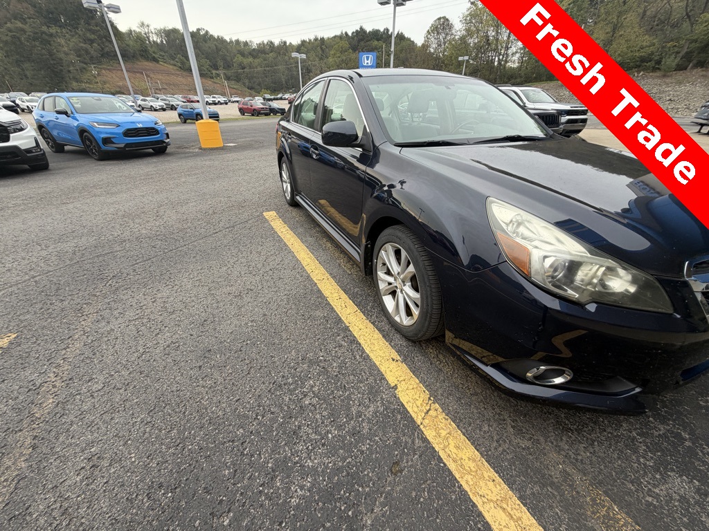 2013 Subaru Legacy 3.6R Limited photo 2