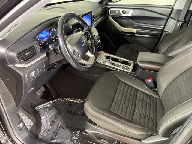 2021 Ford Explorer XLT photo 16