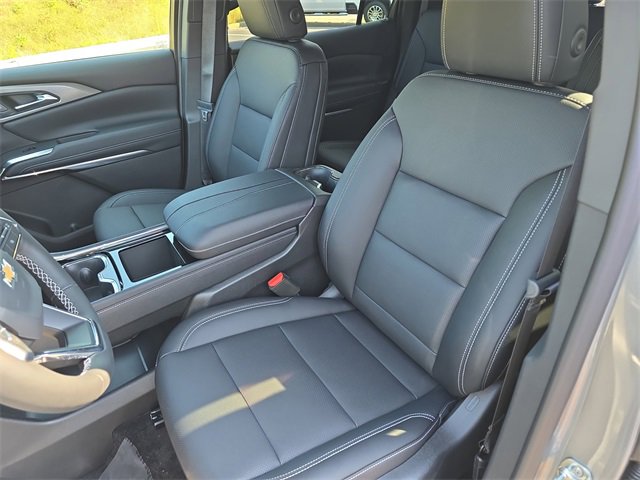 2026 Chevrolet Traverse photo 16