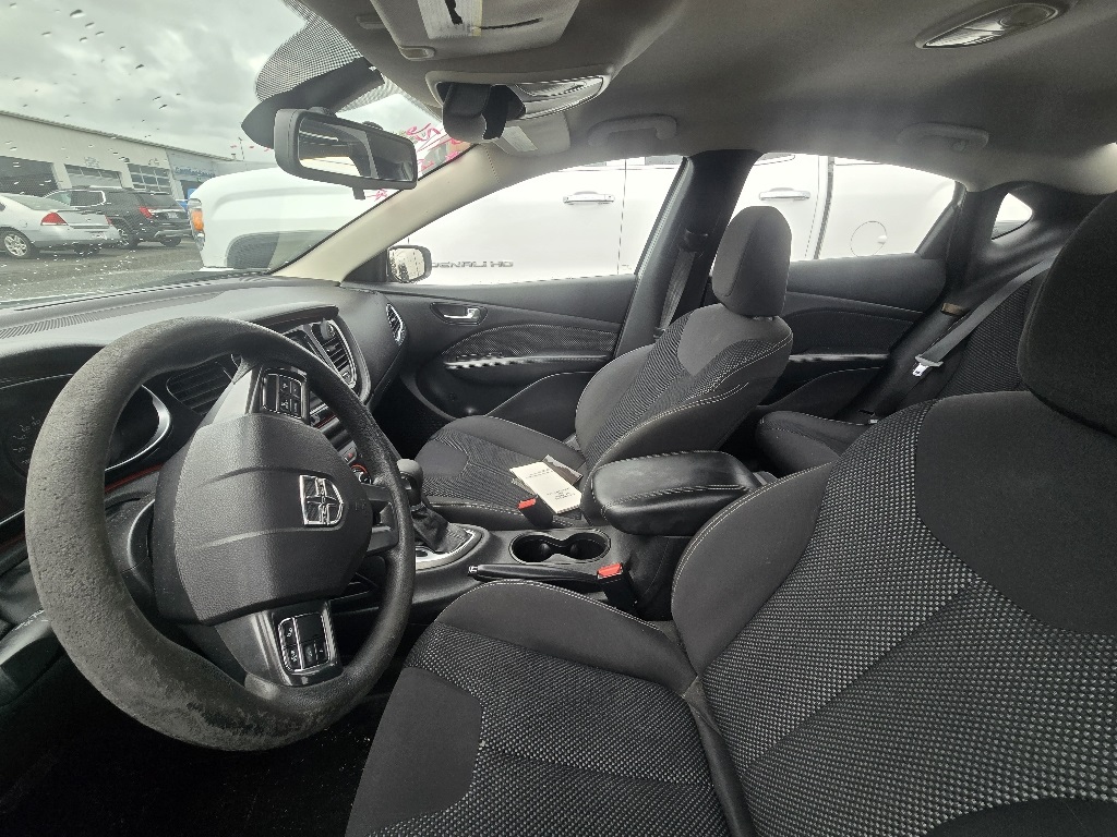 2016 Dodge Dart SXT photo 3