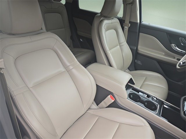 2021 Lincoln Corsair Standard photo 26