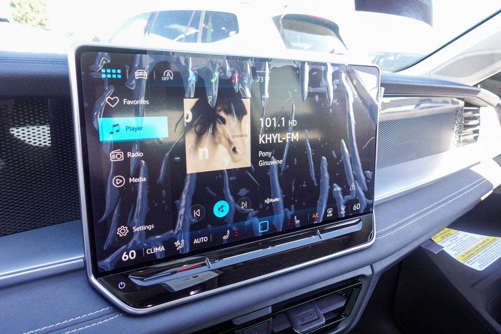 2025 Volkswagen Tiguan SE photo 15