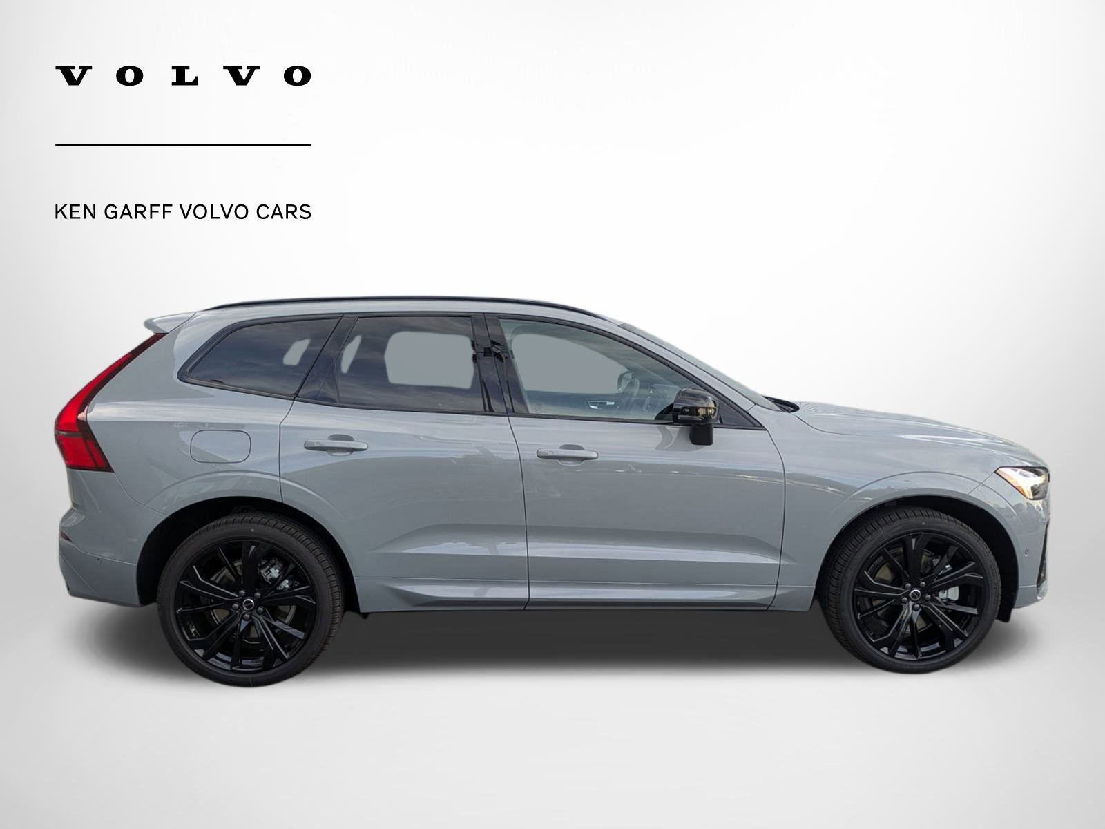 2026 Volvo XC60 Hybrid Black Edition photo 2