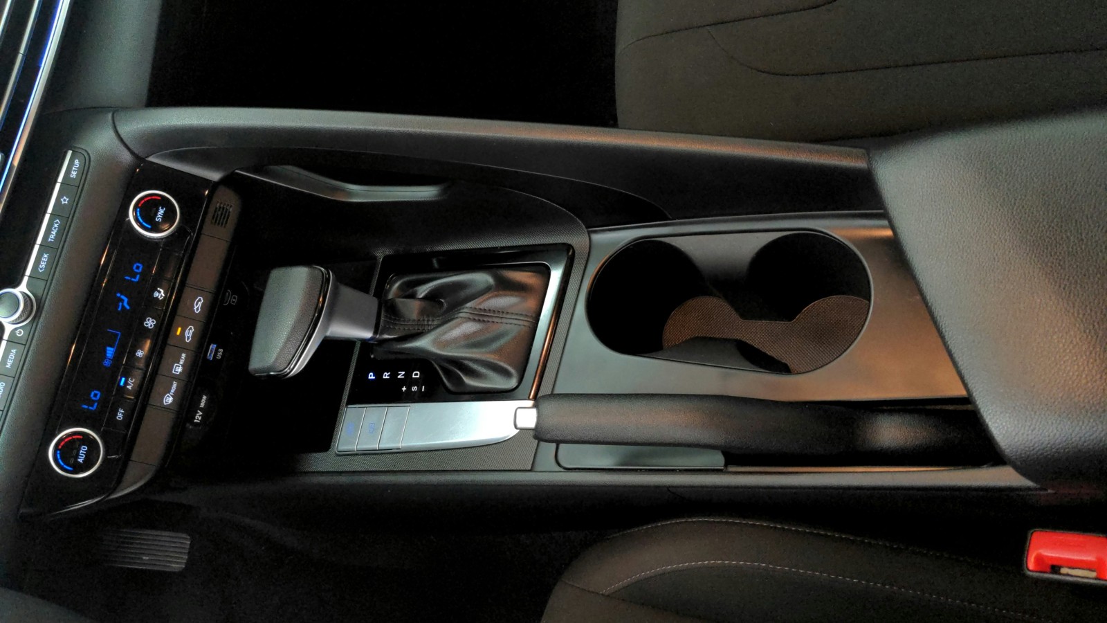 Used 2024 Serenity White Hyundai SEL image 19