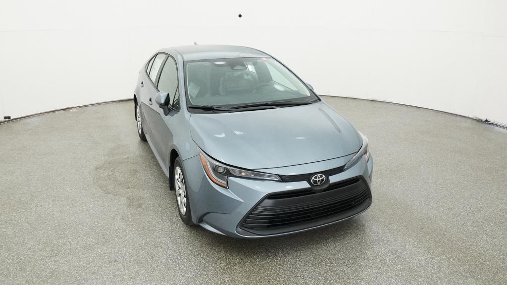 2025 Toyota Corolla LE photo 32