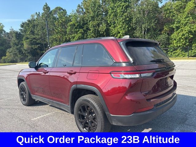 2024 Jeep Grand Cherokee Altitude X photo 2