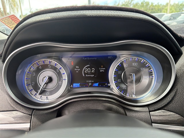 2018 Chrysler 300 Touring Limited photo 24