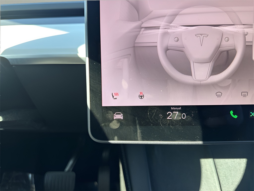 Used 2021 White Tesla Long Range image 22