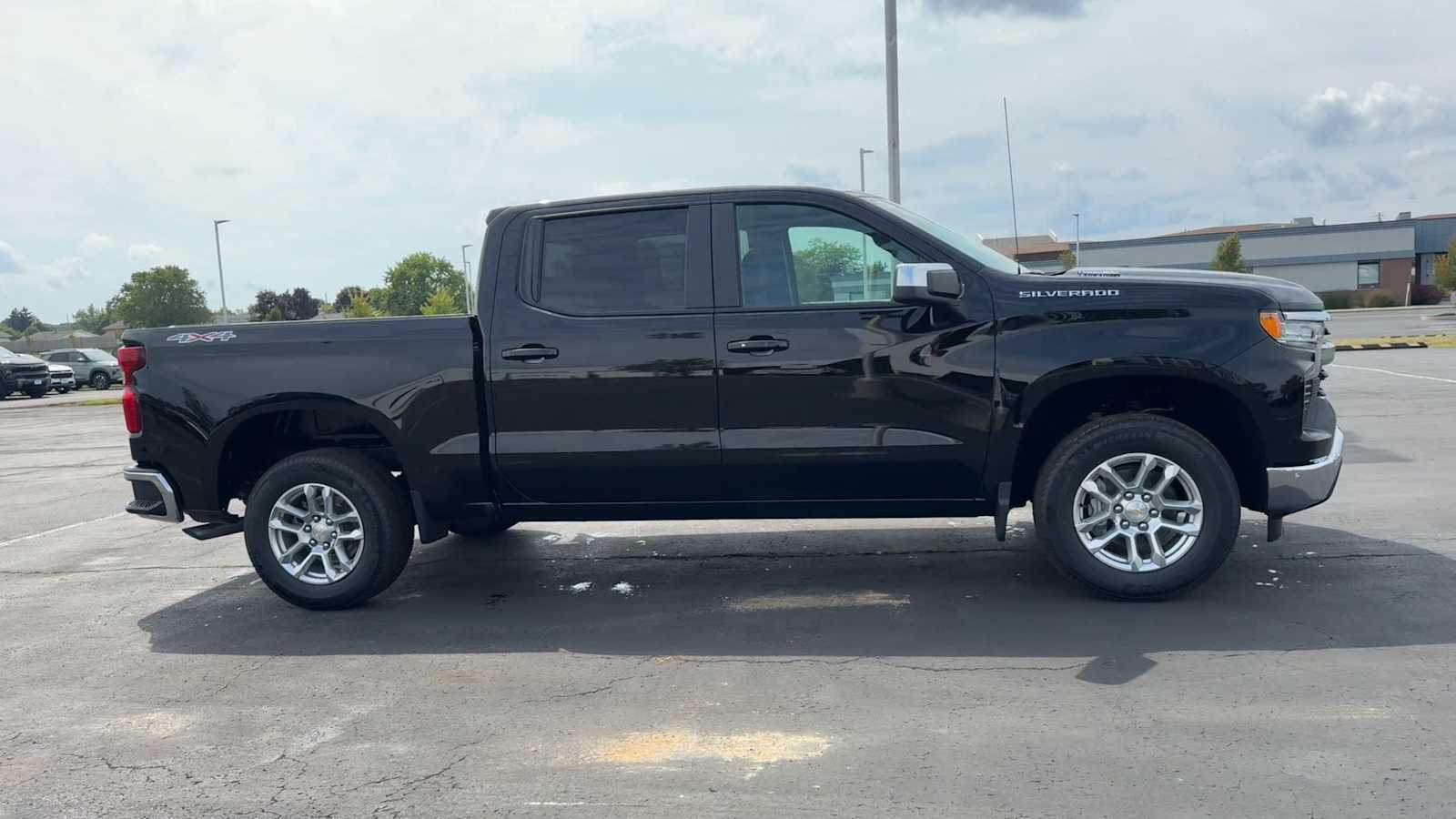 2026 Chevrolet Silverado 1500 LT photo 8