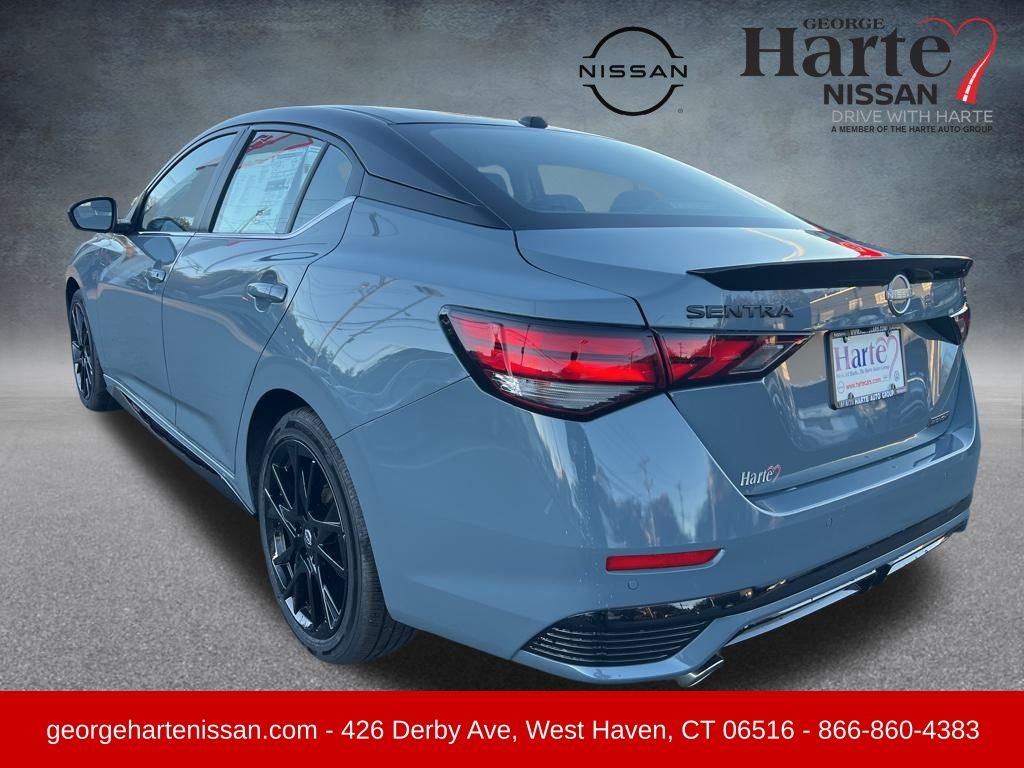 2025 Nissan Sentra SR Midnight Edition photo 3