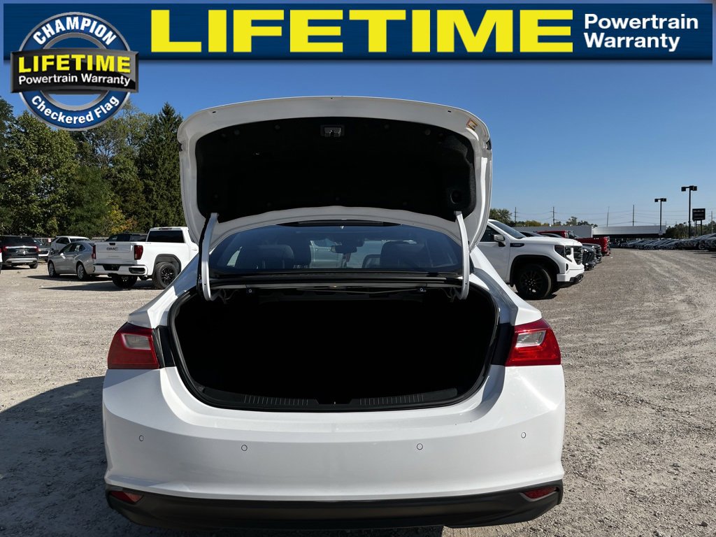 2024 Chevrolet Malibu 1LT photo 16