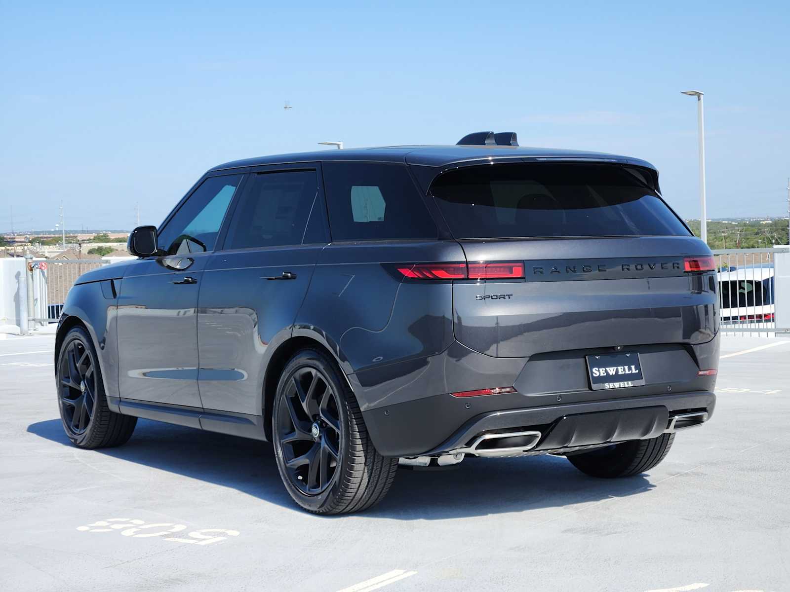 2025 Land Rover Range Rover Sport SE photo 7