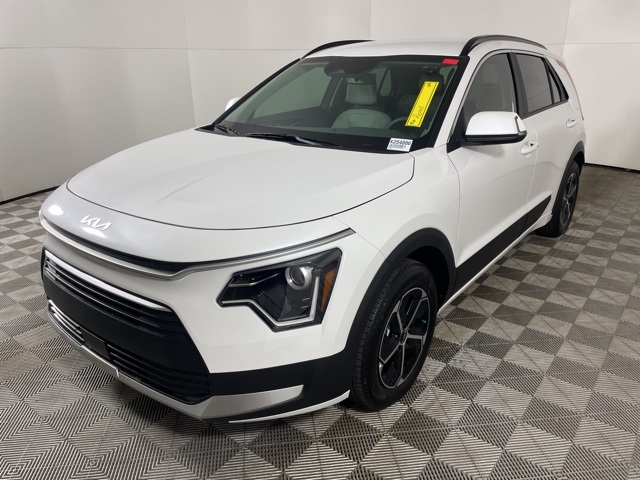 2025 Kia Niro EX photo 4
