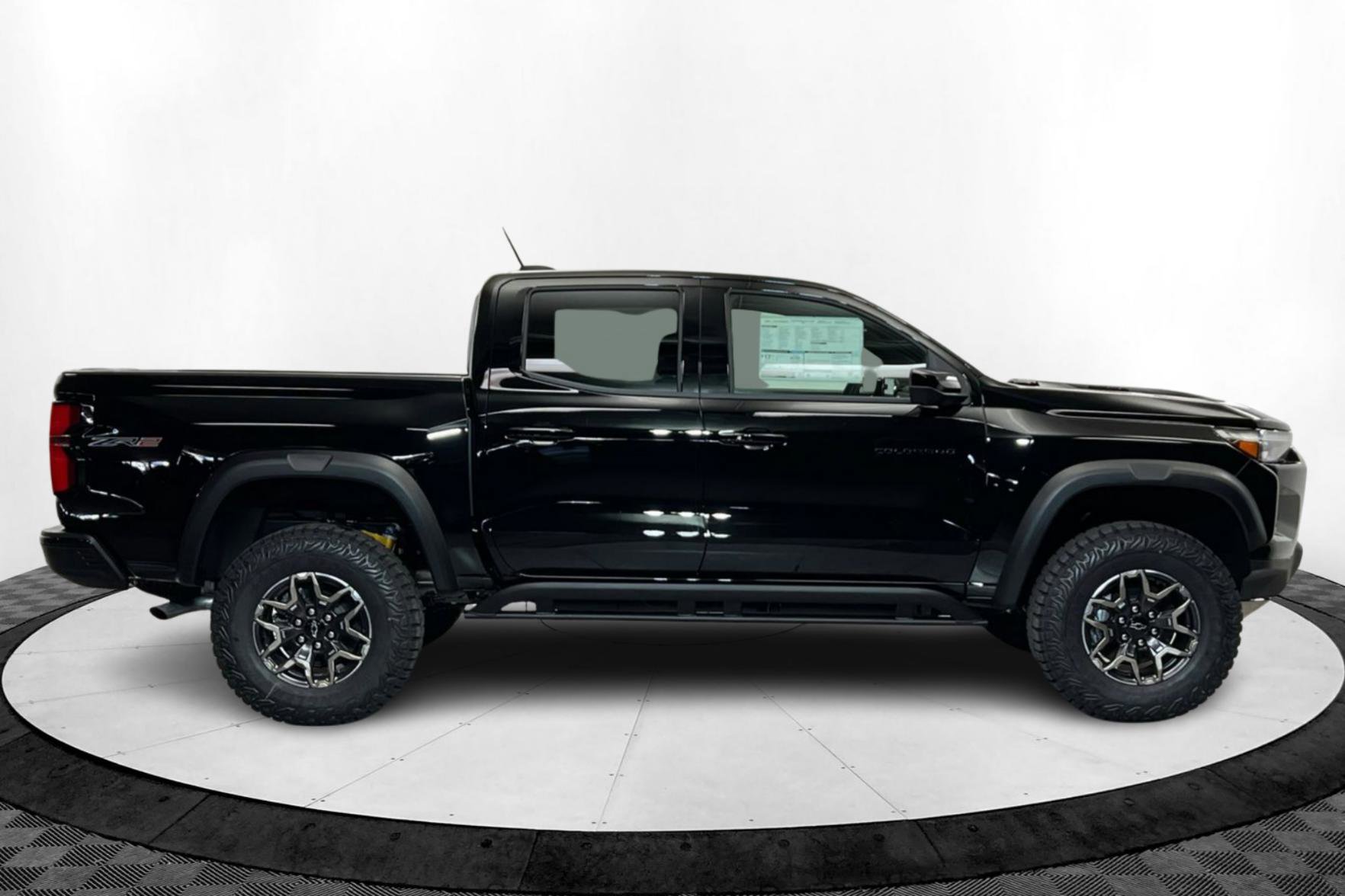 2026 Chevrolet Colorado ZR2 photo 6