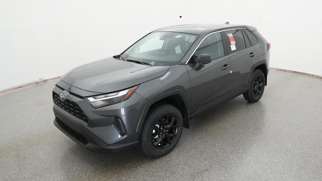 2025 Toyota RAV4 LE's photo