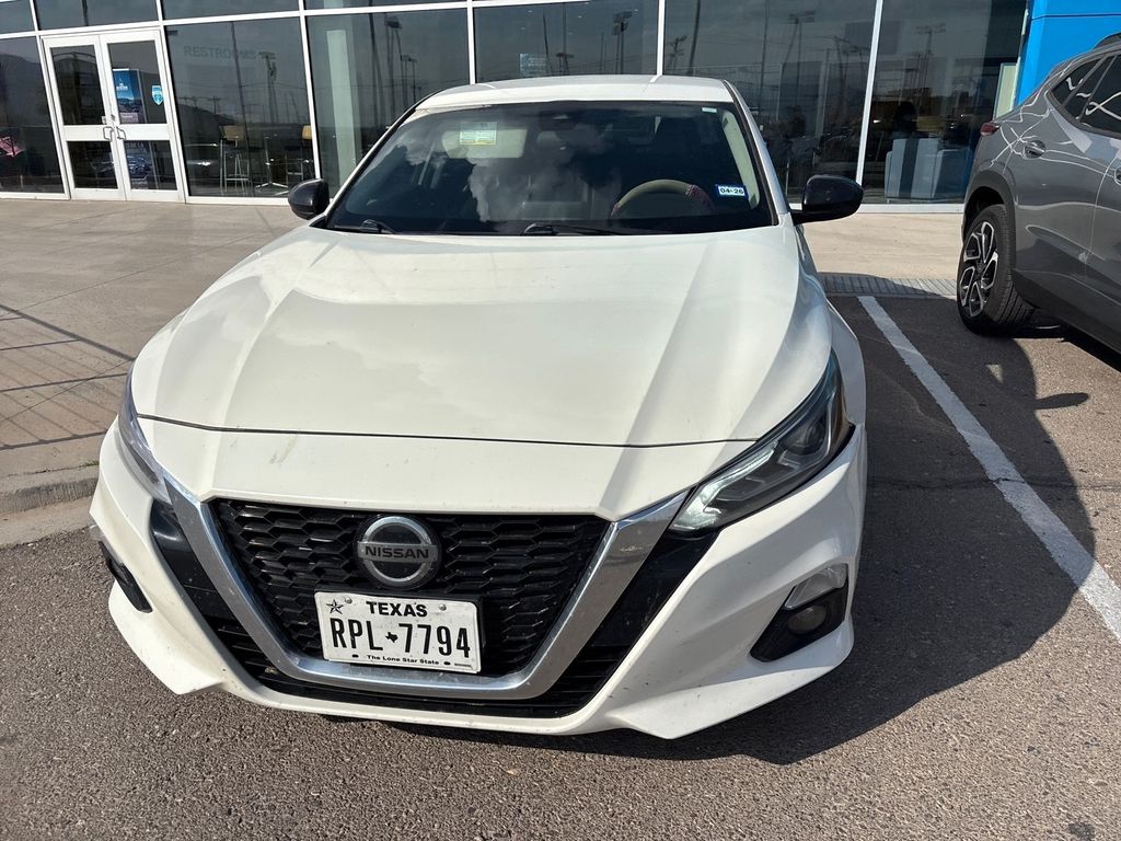 2020 Nissan Altima 2.5 SR photo 3