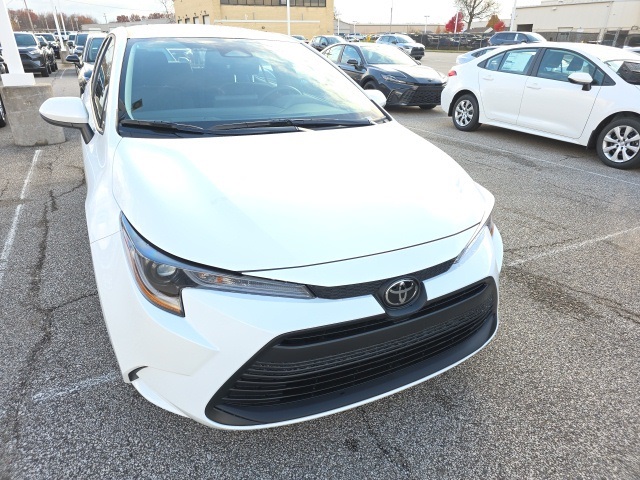 2026 Toyota Corolla LE's photo