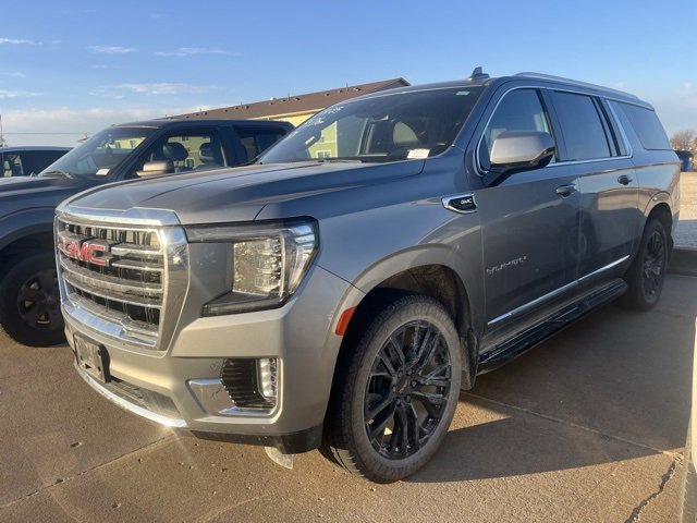 2023 Gmc Yukon XL SLT photo 4