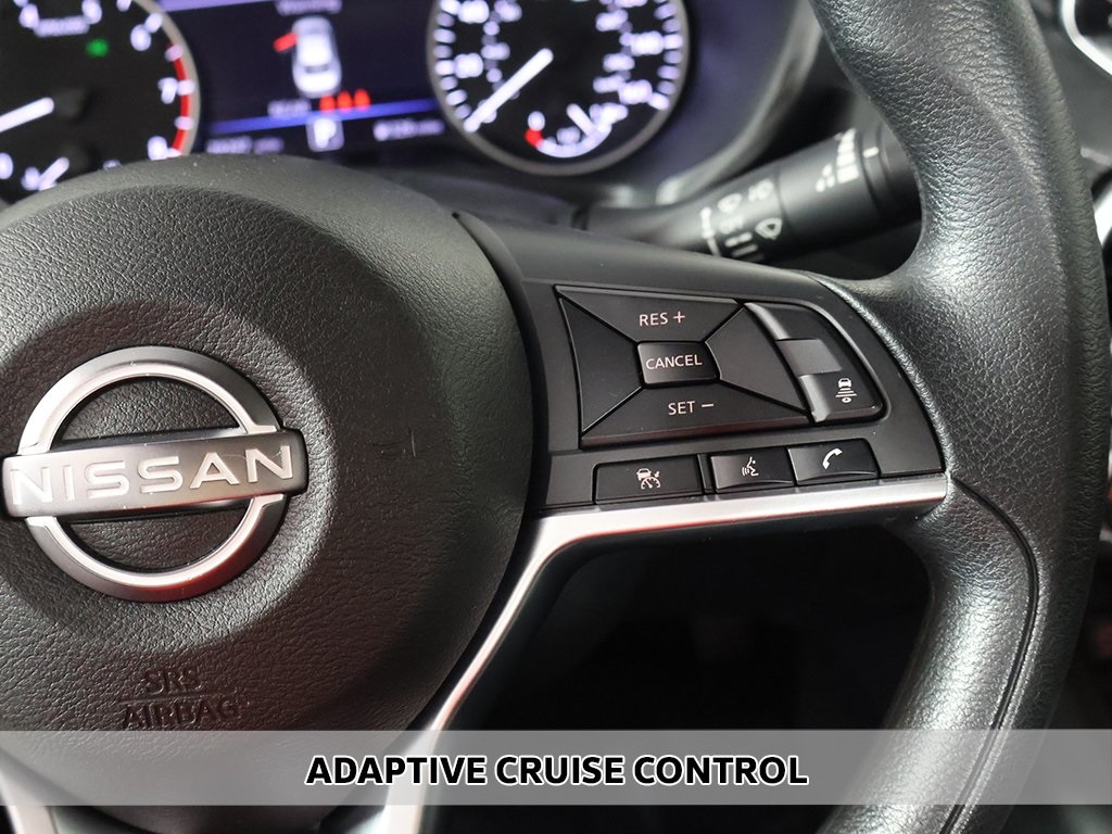 2024 Nissan Sentra SV photo 3