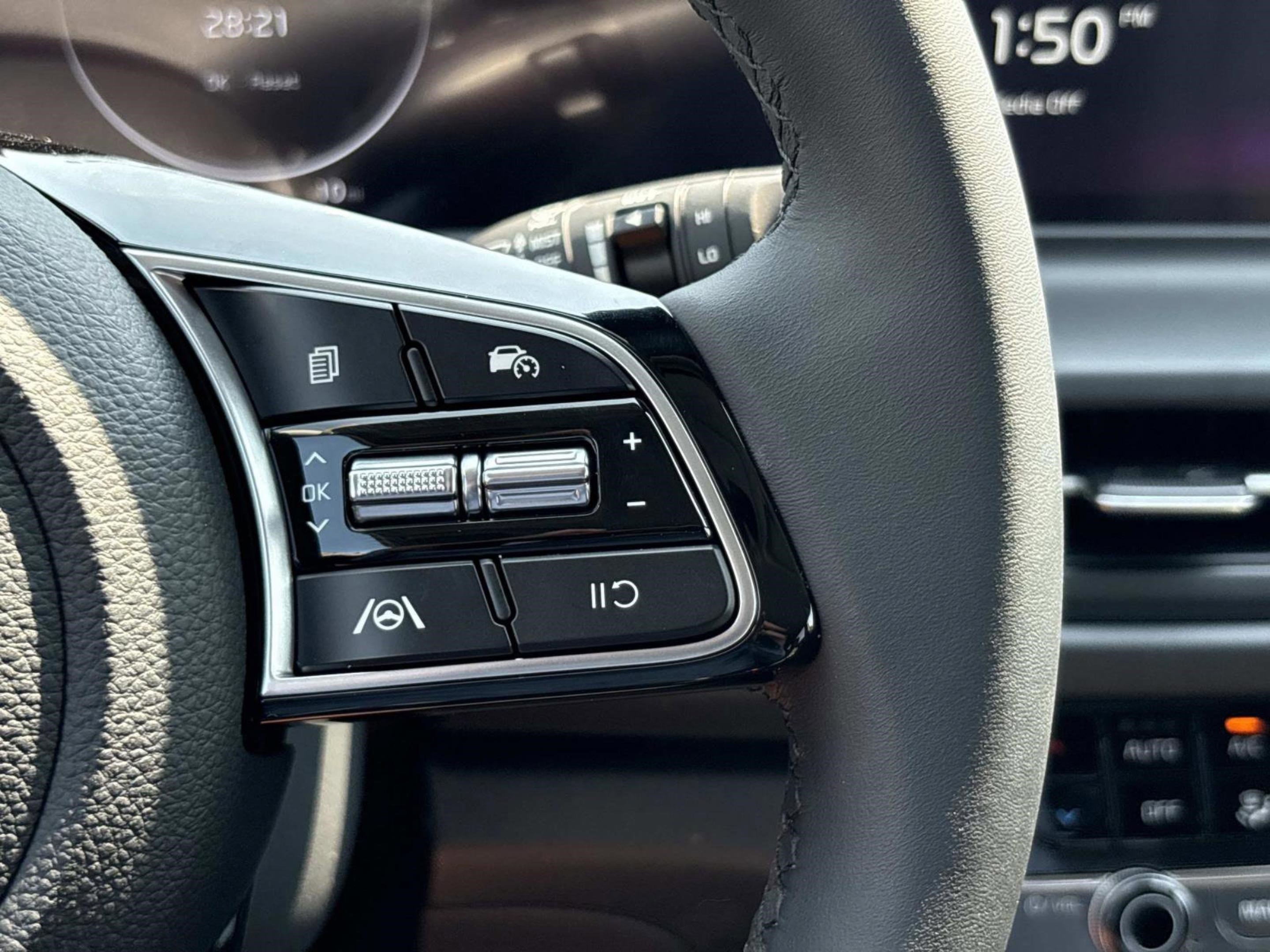 2026 Kia Seltos EX photo 22