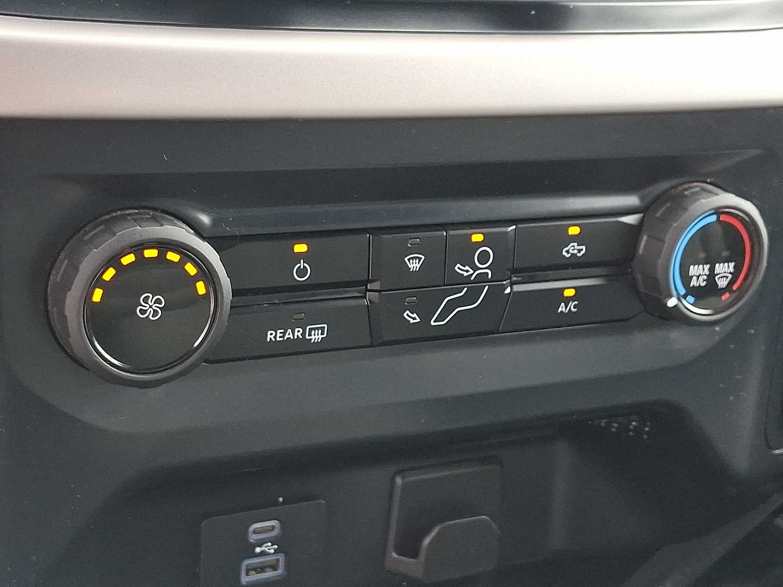2023 Ford F-150 XLT photo 16
