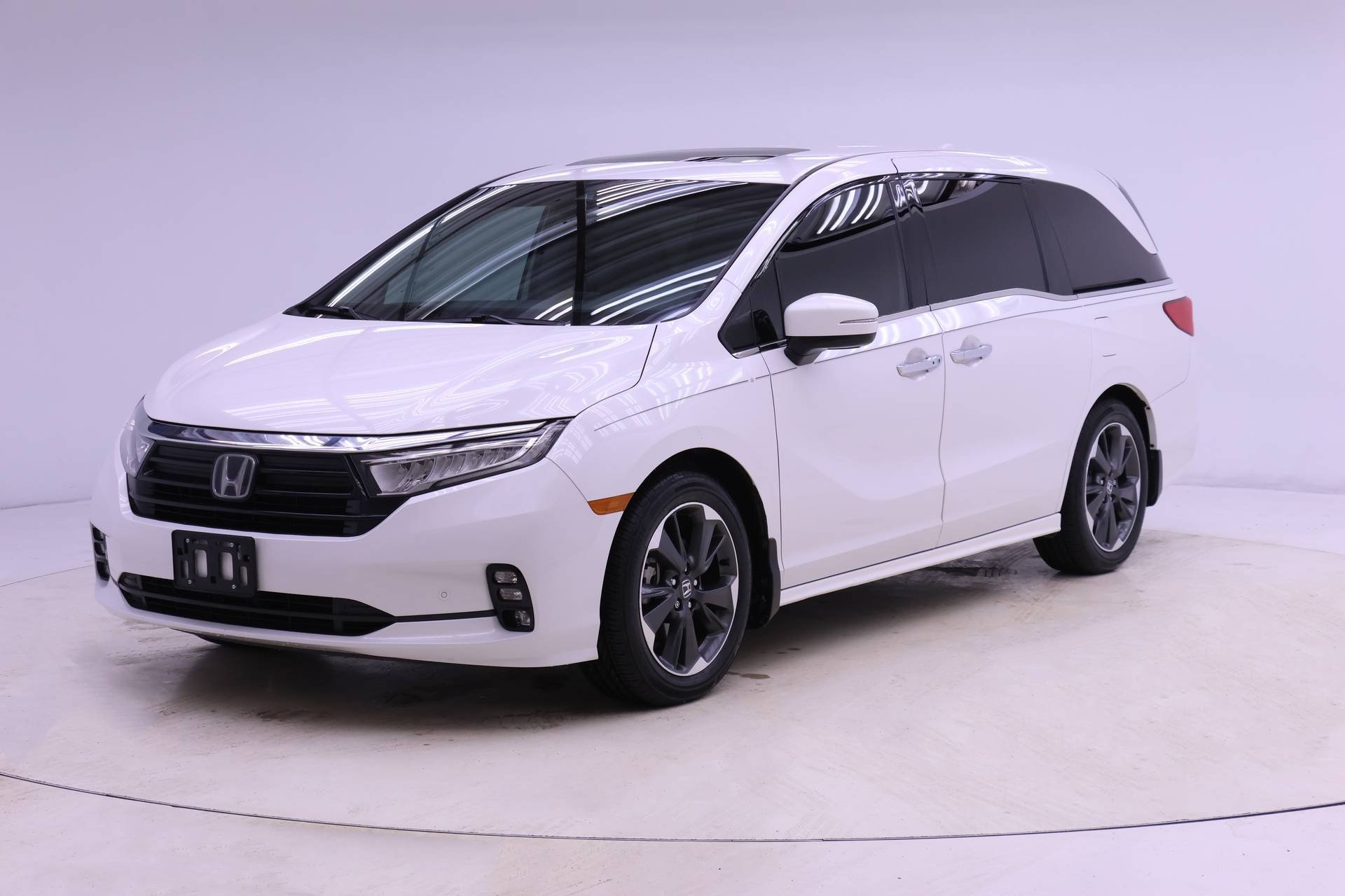 2023 Honda Odyssey Elite's photo