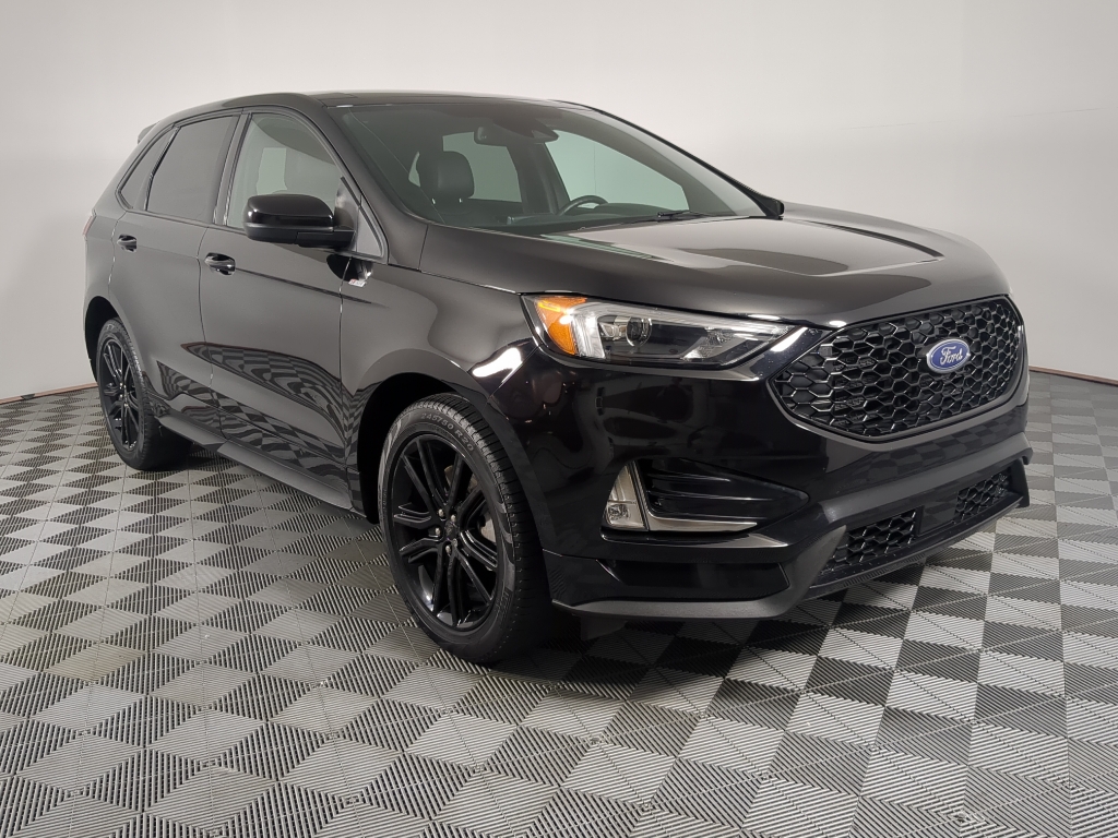 2022 Ford Edge ST-Line photo 2