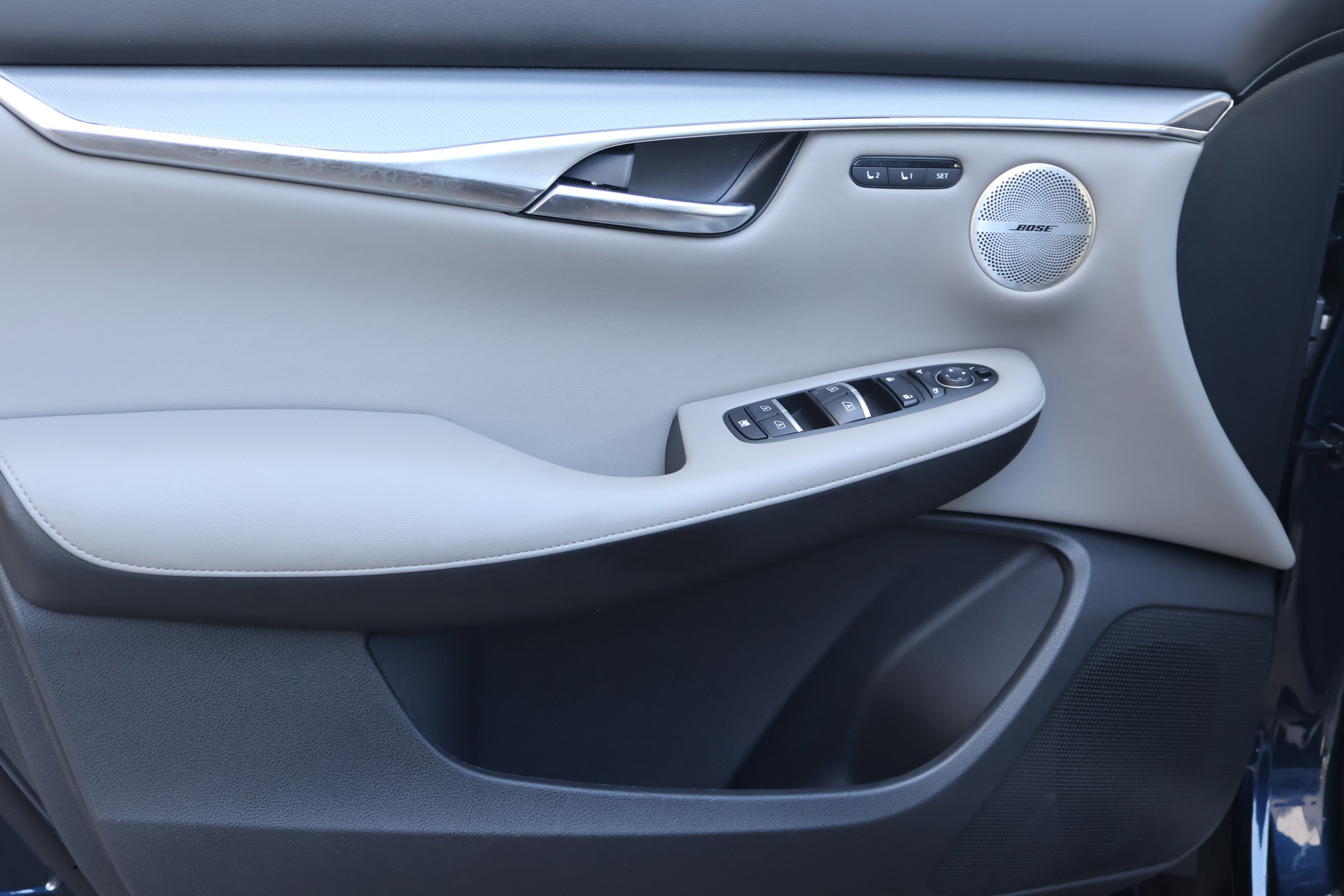2023 Infiniti QX50 Luxe photo 13
