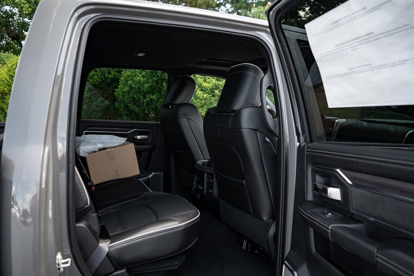 2025 Ram 2500 Laramie photo 17