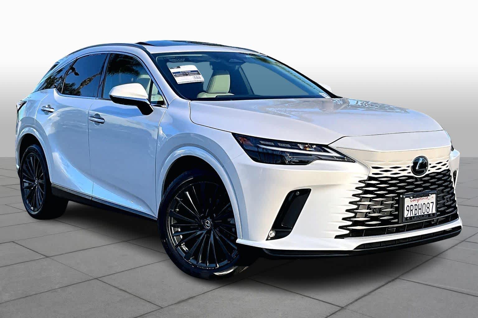 2024 Lexus RX Premium photo 2