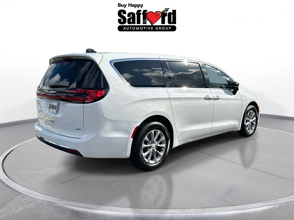 2025 Chrysler Pacifica photo 9