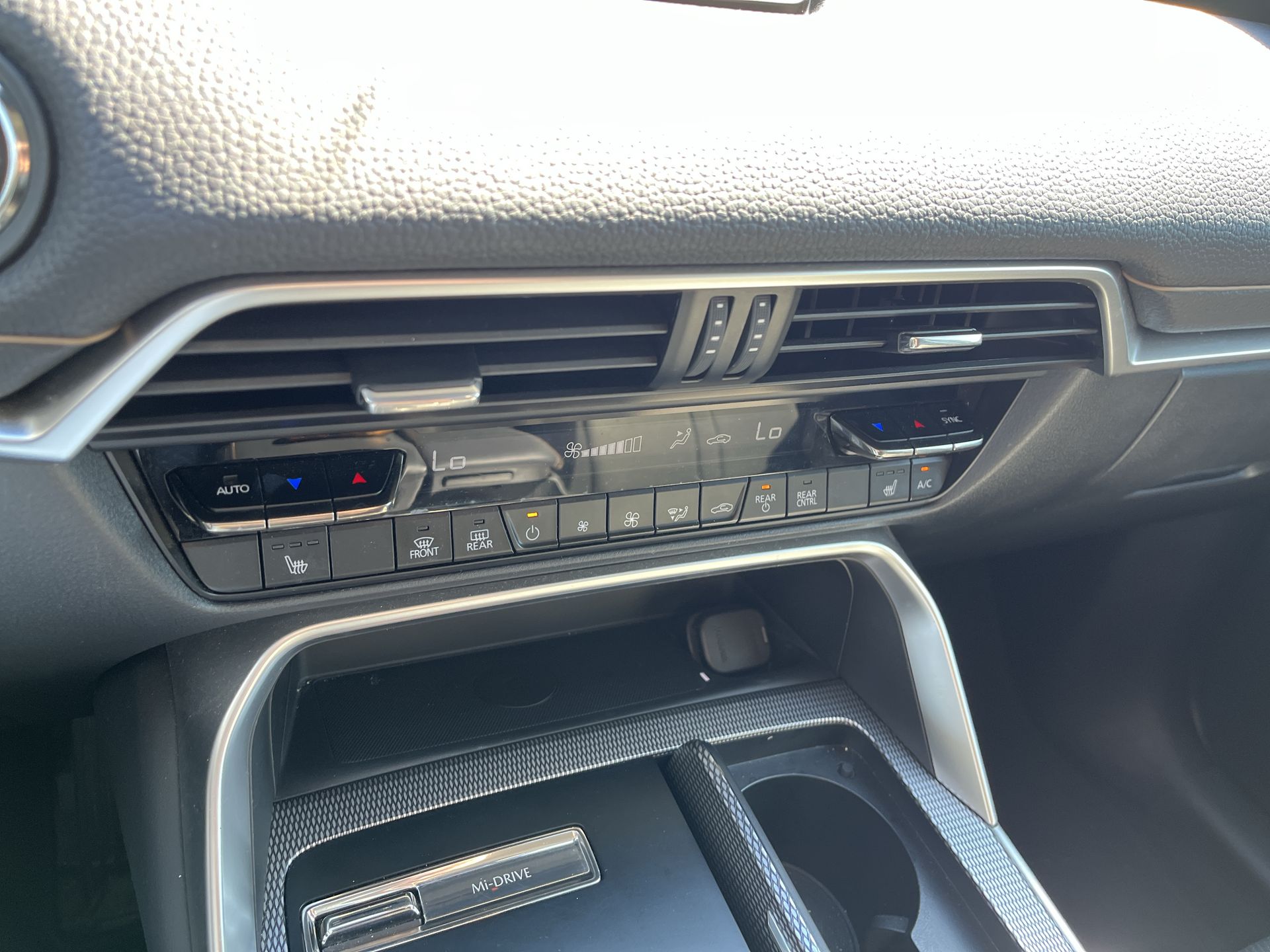 2025 Mazda CX-70 3.3 Turbo Preferred photo 11