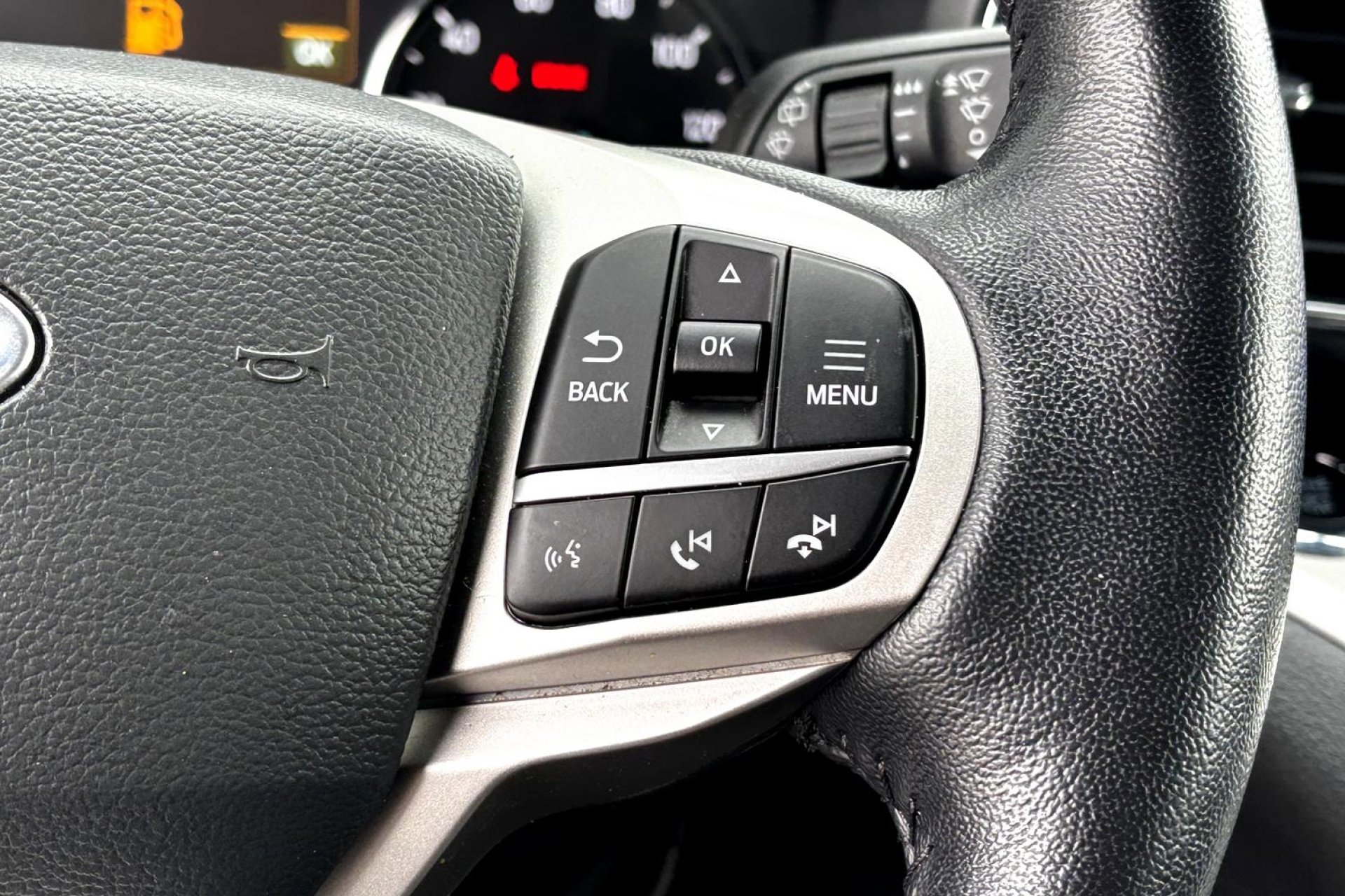2022 Ford Explorer XLT photo 10