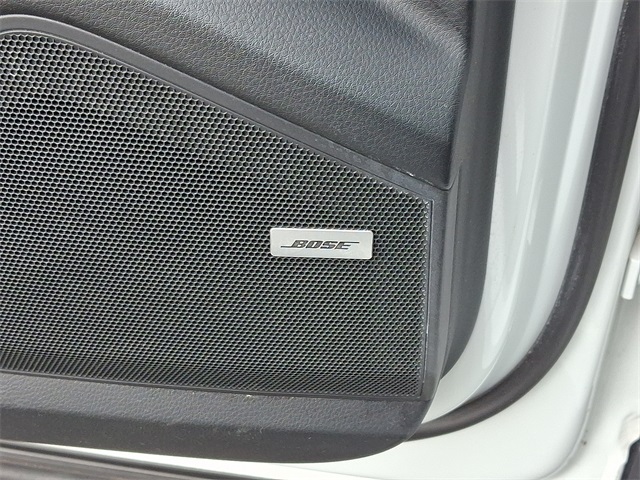 2019 Porsche Cayenne Base photo 25