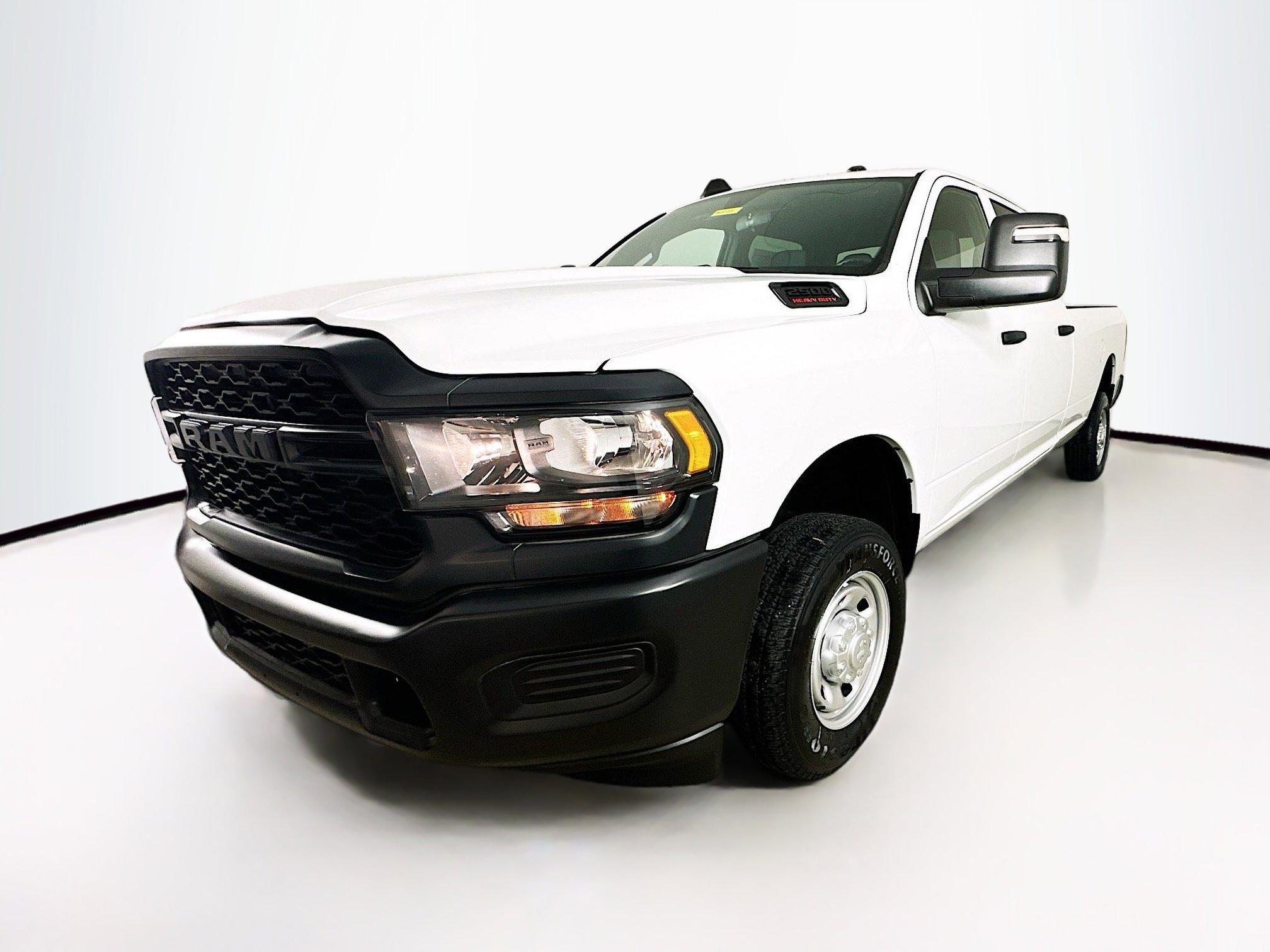 2024 Ram 2500 Tradesman photo 3