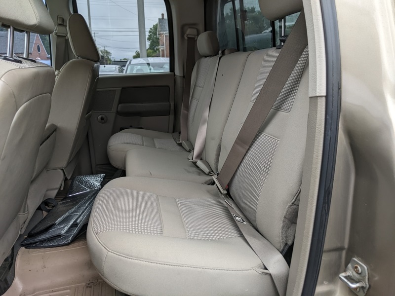 2008 Dodge Ram SLT photo 9